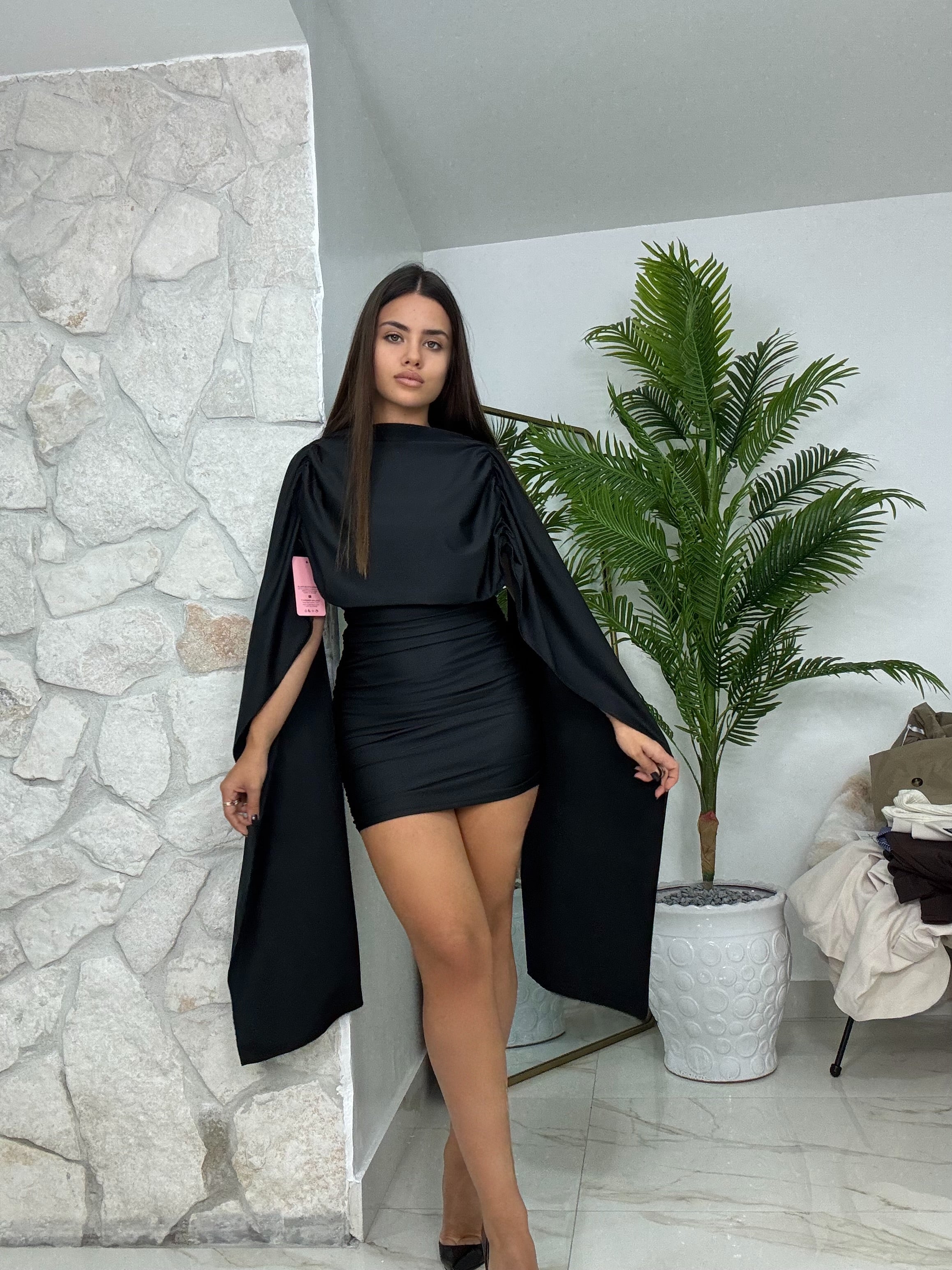 Abito Nilufar